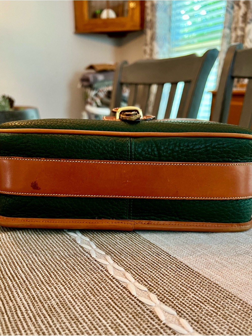 🦆Vintage Dooney & Bourke Forest Green Pebbled Leather with British Tan Trim - Picture 4 of 8